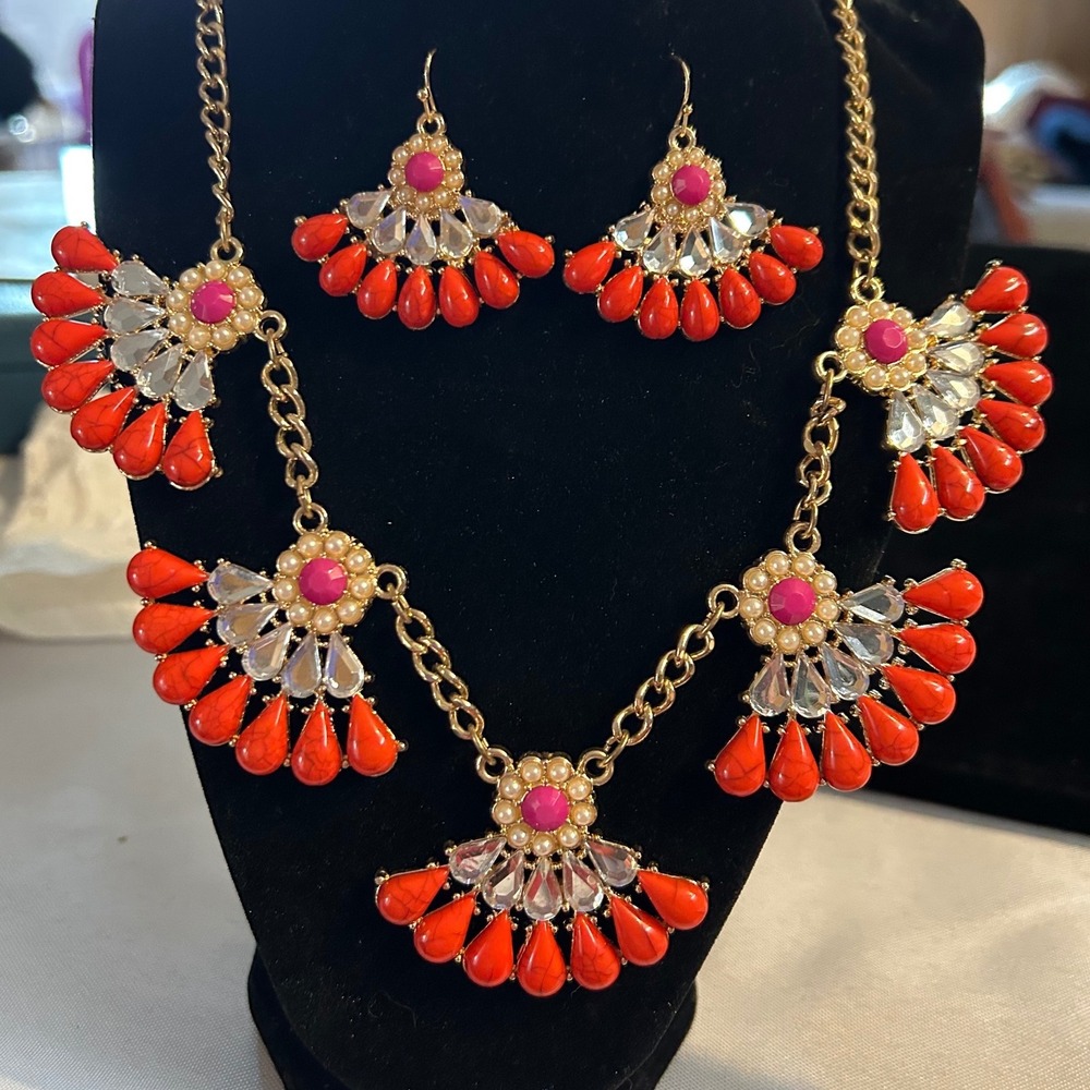Coral Pink Statement Necklace Set Fan Drop Bib + Matching Earrings J Crew Style